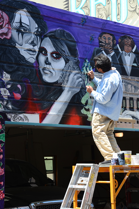 Mission Makeover mural by Tirso Araiza, Lucia Ippolito
