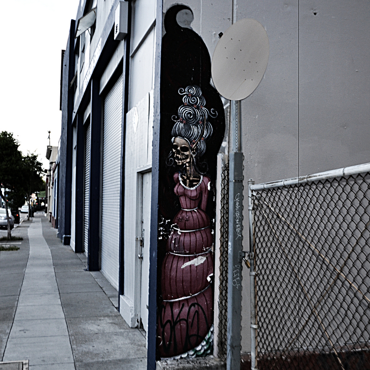 Skullwig Lady mural by Amanda Lynn