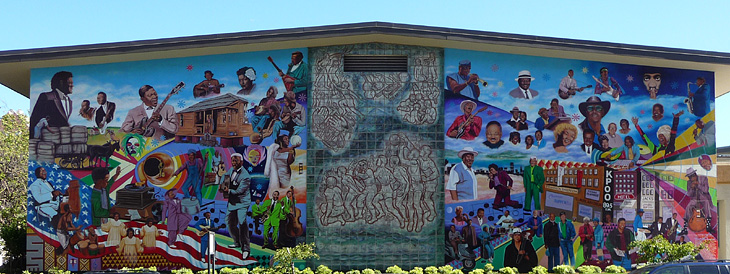 The Blues Evolution mural by Santie Huckaby