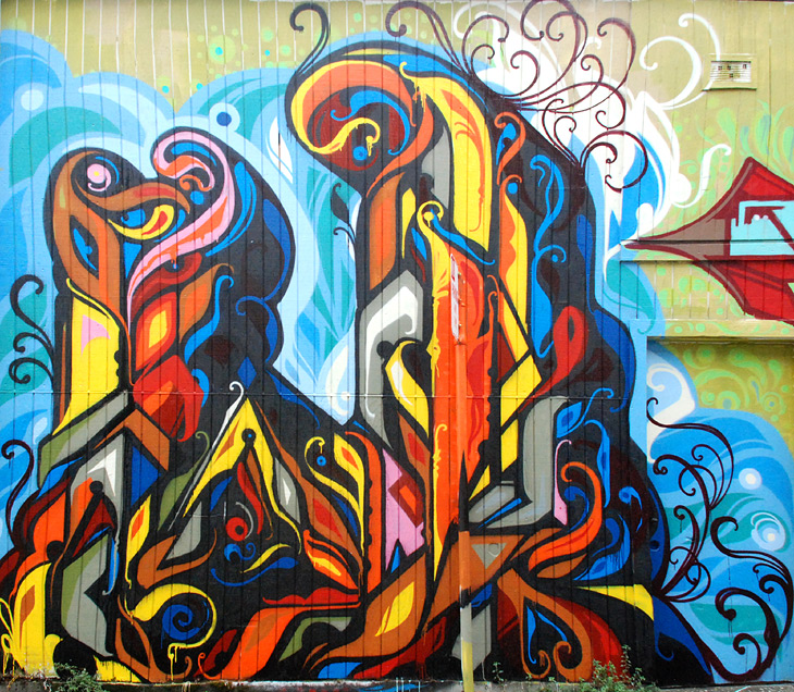 W mural by Victor Reyes